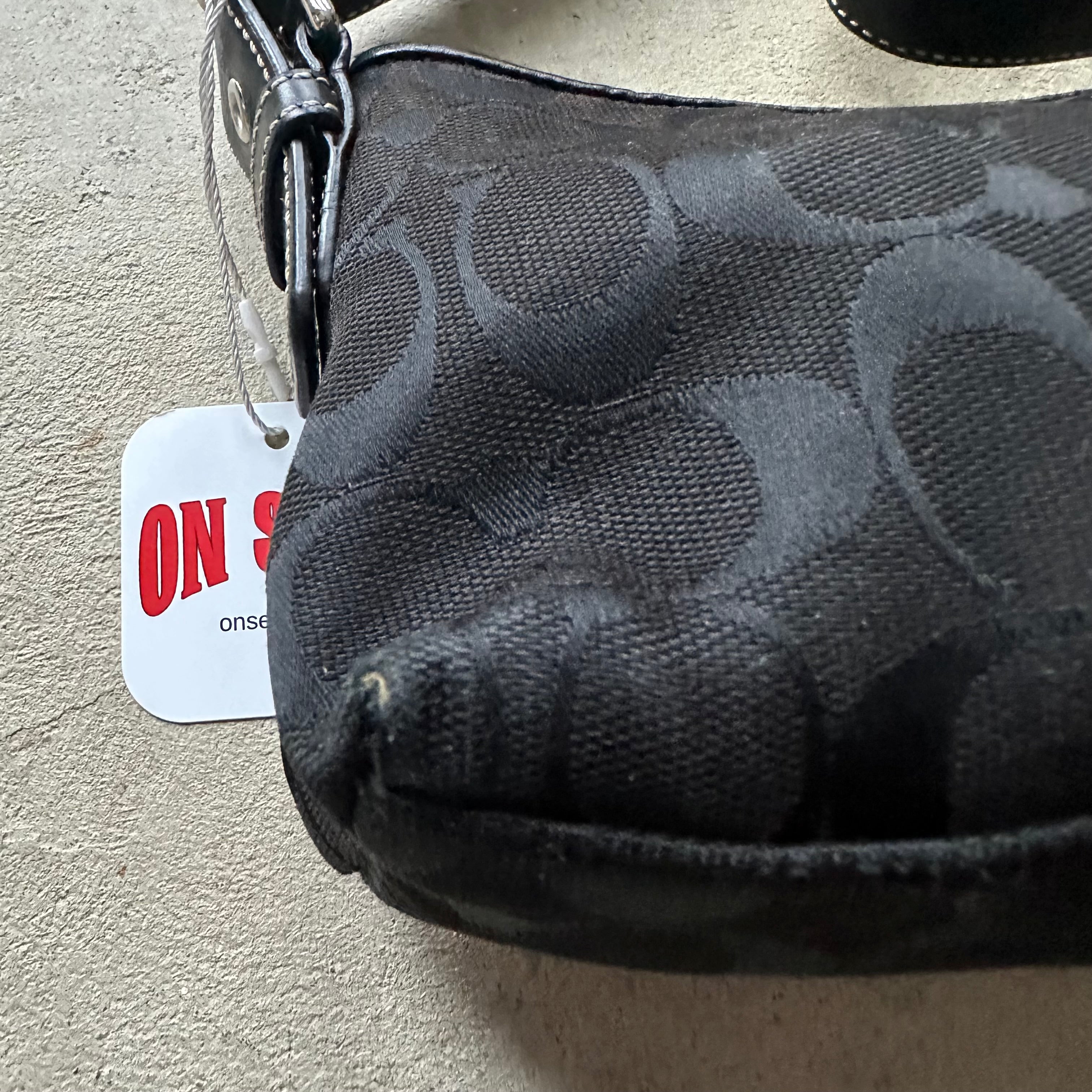 Vintage Y2K Coach Black Baguette Shoulder Bag