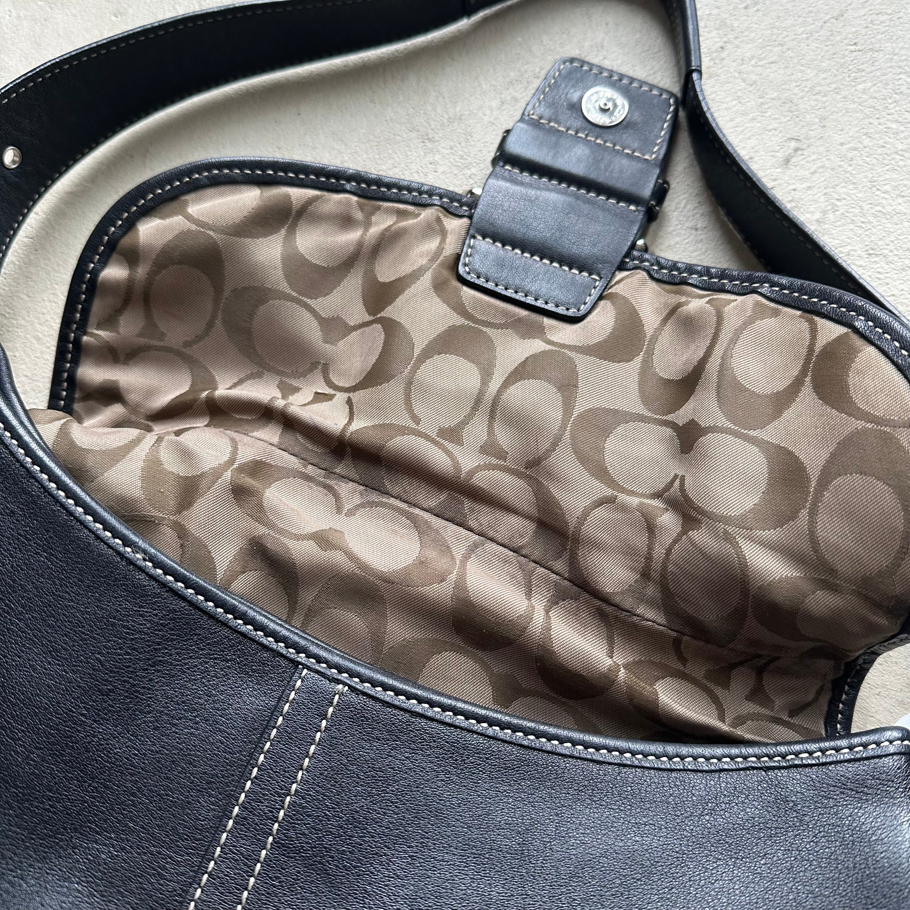 Vintage Y2K Coach Black Leather SoHo Shoulder Bag