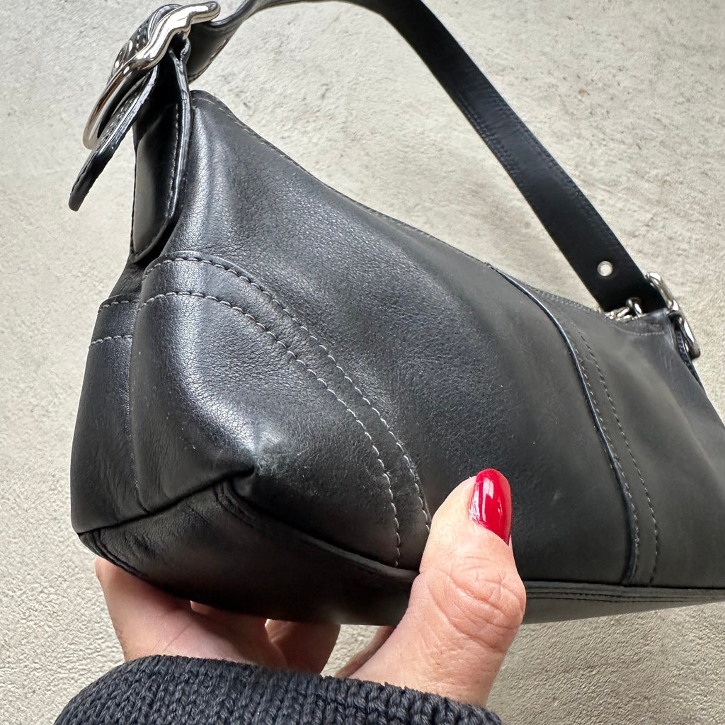 Vintage Y2K Coach Black Leather Baguette Shoulder Bag