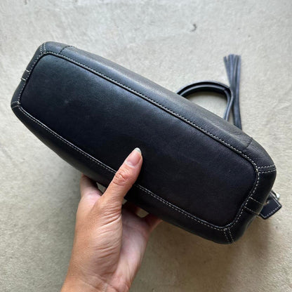 Vintage Y2K Coach Black Leather Shoulder Bag