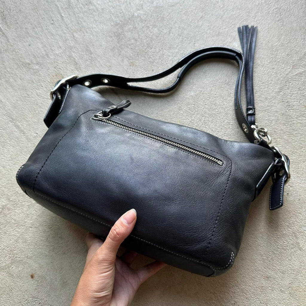 Vintage Y2K Coach Black Leather Shoulder Bag